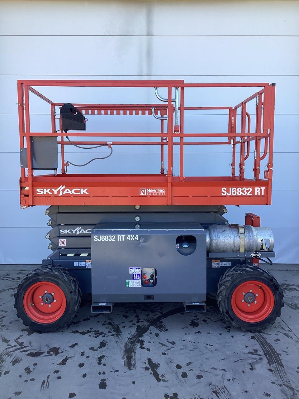 SKYJACK SJ6832RT - 0016959 - New Tec, Inc.